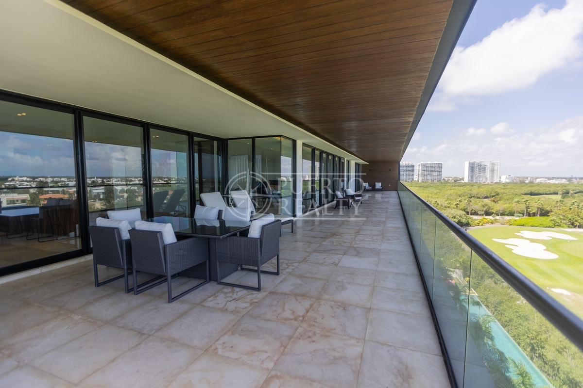 Antaal, Puerto Cancun