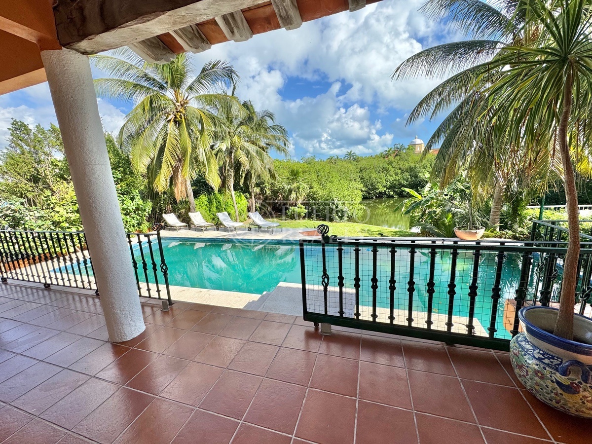 Laguna Morales, Cancun Zona Hotelera