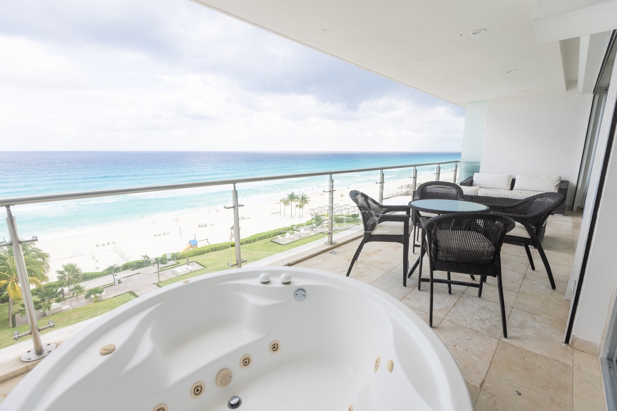 Emerald, Cancun Zona Hotelera