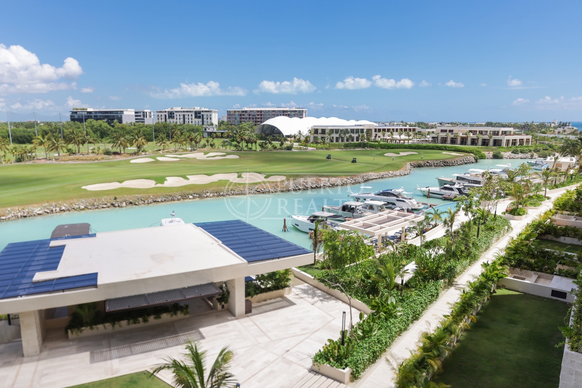 La Vela, Puerto Cancun