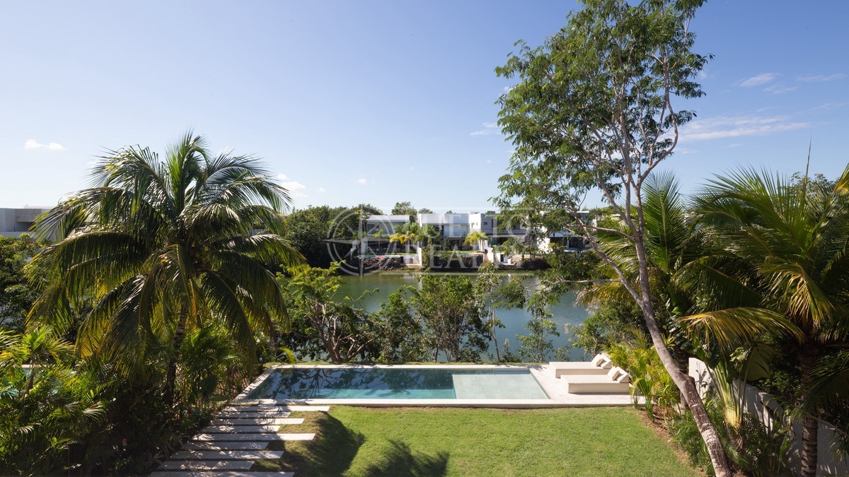 Lagos Del Sol, Cancun Centro