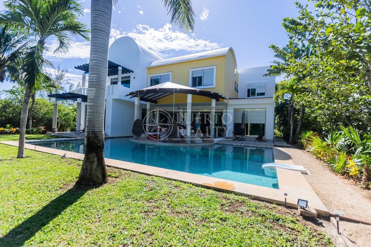 Playa Mujeres, Punta Sam / Playa Mujeres