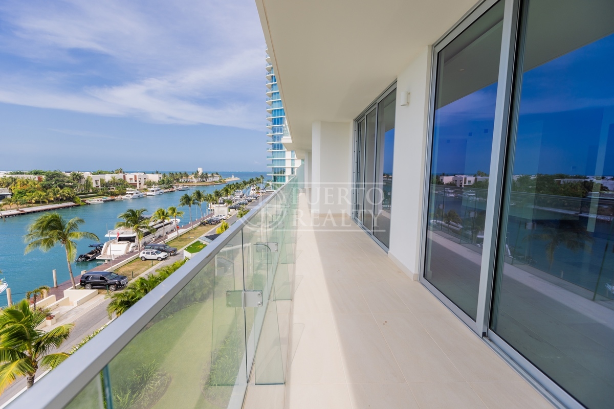 SLS Marina Beach, Puerto Cancun